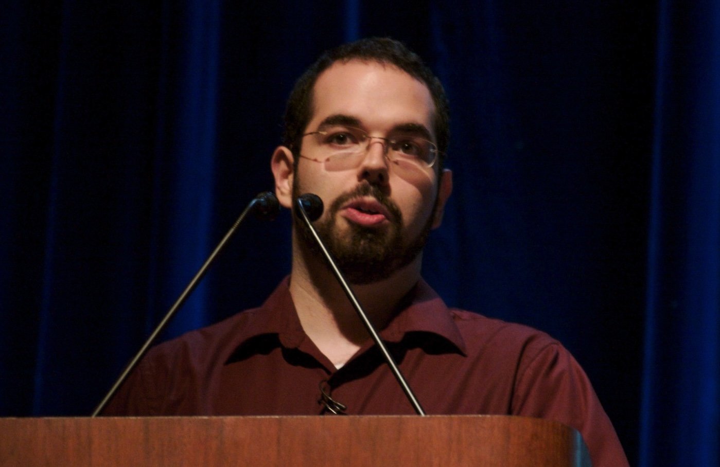 Eliezer Yudkowsky giving a talk in 2006 (from Wikipedia)