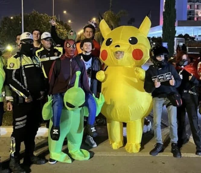 Pikachu on the seventh day of the protests, Konyaaltı, Antalya, 26 March 2025. Photo by İsmail Koçeroğlu.